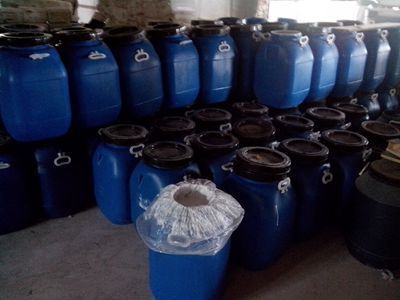 防凍白乳膠等配方技術(shù)轉(zhuǎn)讓——永康市福強膠水廠在阿里巴巴為您提供專業(yè)解決方案